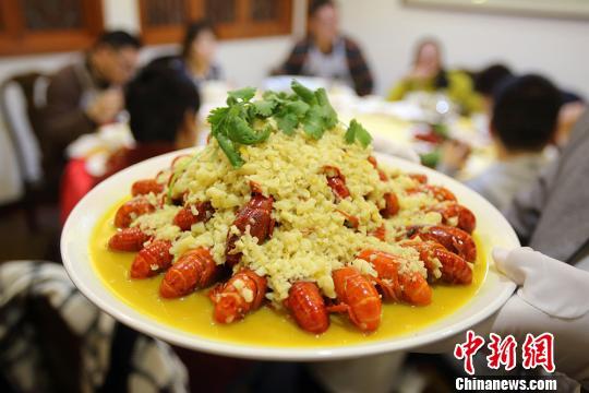 小龍蝦橫行德國柏林 政府鼓勵吃貨們大快朵頤！